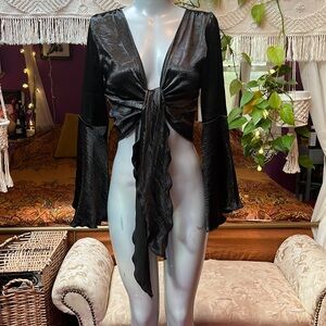 Vintage Y2K Witchy Tie Front Top